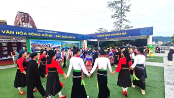 Lan tỏa giá trị văn hóa các dân tộc Lào Cai tại Festival sông Hồng năm 2025