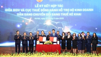 BIDV រួមដំណើរជាមួយវិស័យពន្ធដារ ដើម្បីគាំទ្រដល់គ្រួសារធុរកិច្ចក្នុងការផ្លាស់ប្តូរ និងធ្វើឱ្យមានរបកគំហើញ