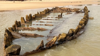 បុរាណវិទូ​ទម្លាយ​អាថ៌កំបាំង​នៃ​កប៉ាល់​បុរាណ​នៅ​ទីក្រុង Hoi An ទីក្រុង Da Nang ចង់​សង្គ្រោះ​មុន​ខែធ្នូ