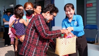 ការផ្តល់សិទ្ធិអំណាចដល់ស្ត្រីជនជាតិភាគតិចនៅតាមតំបន់ព្រំដែនឱ្យរួចផុតពីភាពក្រីក្រប្រកបដោយចីរភាព