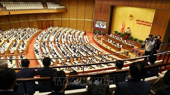 Chủ tịch Quốc hội Hàn Quốc tham quan Nhà Quốc hội