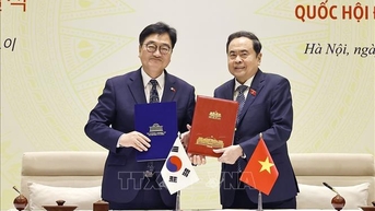 Chủ tịch Quốc hội Trần Thanh Mẫn hội đàm với Chủ tịch Quốc hội Hàn Quốc