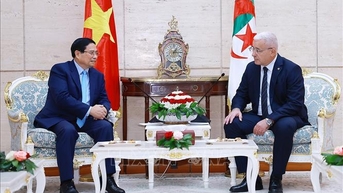 Thủ tướng Phạm Minh Chính hội kiến Chủ tịch Hạ viện Algeria