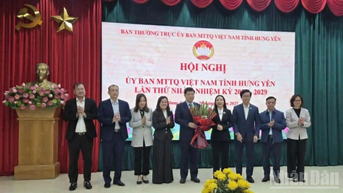 លោក Hung Yen មានប្រធានថ្មីនៃគណៈកម្មាធិការរណសិរ្សមាតុភូមិខេត្ត។