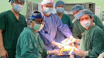 Hy vọng mới cho trẻ mắc bệnh lý gan mật nhờ liệu pháp tế bào gốc tủy xương tự thân