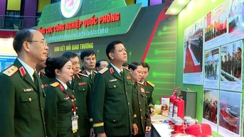 Khai mạc Hội chợ kết nối giao thương, quảng bá sản phẩm Việt Nam - Lào