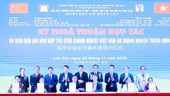 កិច្ចព្រមព្រៀងសហប្រតិបត្តិការចំនួន 16 គូត្រូវបានចុះហត្ថលេខានៅសន្និសីទដើម្បីណែនាំយន្តការ និងគោលនយោបាយនាំចេញ-នាំចូល រួមជាមួយនឹងពាណិជ្ជកម្មរវាងសហគ្រាសវៀតណាម និងចិន។