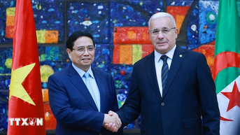 Thủ tướng hội kiến Chủ tịch Hạ viện Algeria, củng cố quan hệ Đối tác Chiến lược