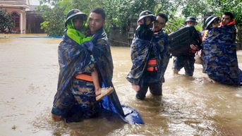 Ngập lụt ở Khánh Hòa, Đắk Lắk: Bằng mọi cách đưa người dân đến nơi an toàn