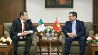 នាយករដ្ឋមន្ត្រីទទួលជួបរដ្ឋមន្ត្រីថាមពលអាល់ហ្សេរី