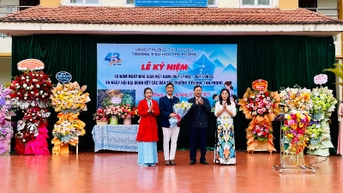 អបអរសាទរខួបលើកទី ៤៣ នៃទិវាគ្រូបង្រៀនវៀតណាម និងទិវាឯកភាពជាតិដ៏អស្ចារ្យ