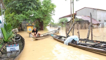ឃុំ​ក្រាំង​អានៈ ភ្លៀង​ធ្លាក់​ខ្លាំង​បង្ក​ទឹក​ជំនន់​តំបន់​ជា​ច្រើន​នៅ​ដាច់​ឆ្ងាយ