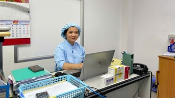 មន្ត្រី​សហជីព​ស្ត្រី​ថាមវន្ត