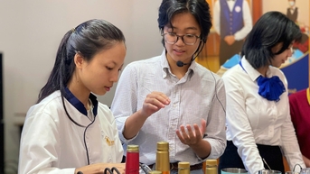 F&B 'khát' nhân sự mùa cao điểm: Sinh viên ngành nào được săn đón?