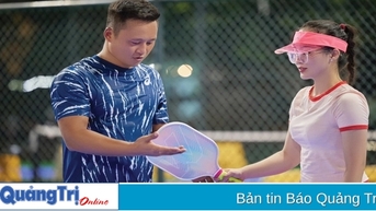 Xách vợt đi tập pickleball