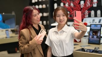 Những người dùng đầu tiên háo hức ‘trên tay’ S25 series