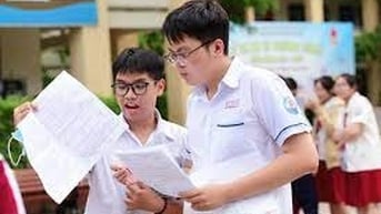 Thêm trường Sư phạm tổ chức kỳ thi riêng