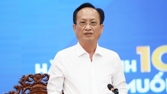 박리에우 회장 팜 반 티에우: '소금축제 개최에 150억 동 투자는 모두 사회화'