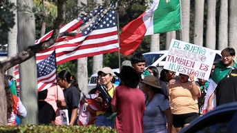 Các nhà vận động hành lang ra tay để ngăn ông Trump trục xuất hàng loạt nhập cư lậu
