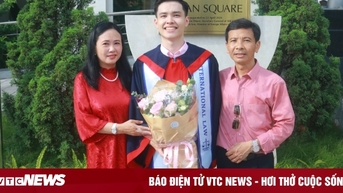 Thủ khoa Học viện Ngoại giao viết đơn xin nhập ngũ