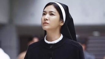 Lý do Song Hye Kyo vẫn là một biểu tượng