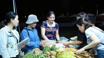 Năm 2025, huyện Nam Giang tổ chức 4 phiên chợ đêm