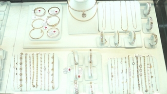Giá vàng chiều nay 12/02/2025: Đảo chiều giảm mạnh