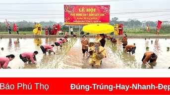 훙왕 축제는 사람들에게 벼농사를 가르치는 축제입니다.