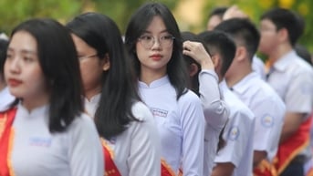 Đại học đông sinh viên nhất cả nước có còn tuyển bằng học bạ?