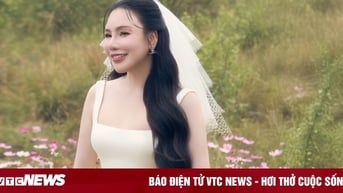 Hát đơn giản là điều khó nhất tôi từng làm
