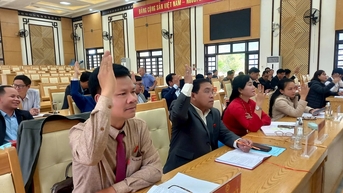 UBND huyện Nam Giang còn 10 phòng chuyên môn sau sắp xếp