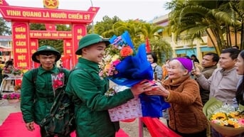 Tổ quốc gọi tên mình!