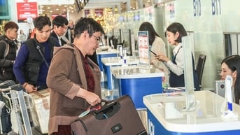 7,3 triệu khách qua cảng hàng không trong tháng cao điểm Tết