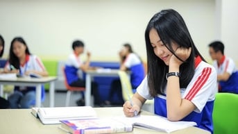 Đại học Kinh tế TP HCM xét tuyển kết quả thi V-SAT