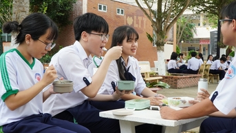 Ngôi trường ở Cần Thơ 'nói không' với ly nhựa, hộp xốp
