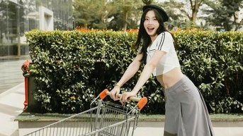 사랑스러운 여성들이 거리로 나갈 때 입기 좋은 스타일리시한 스커트 디자인