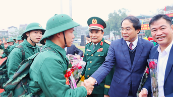 Lào Cai đồng loạt tổ chức lễ giao nhận quân 2025