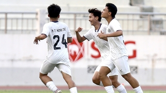 កូនប្រុសរបស់ Quang Hai បានស៊ុតបញ្ចូលទីបានមួយគ្រាប់ភ្លាមៗនៅពេលដែលគាត់បានចូលទីលាន ជួយក្រុមរបស់គាត់ឈ្នះការប្រកួតបើកឆាក។