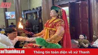 Lắng lòng nghe hát chầu văn