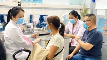Số ca mắc cúm A tăng, giá thuốc Tamiflu biến động