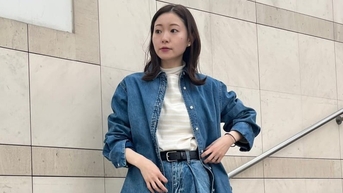អាវ Denim យុវវ័យ និងស៊ិចស៊ី ប៉ុន្តែមិនច្រើនទេ។