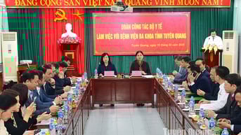 Đoàn công tác Bộ Y tế thăm, làm việc tại Tuyên Quang