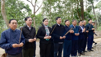 Đoàn ĐBQH tỉnh Đồng Tháp thăm Khu di tích Quốc gia đặc biệt Tân Trào