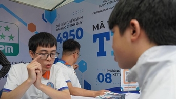 Bỏ xét tuyển sớm, giảm thủ tục đăng kí