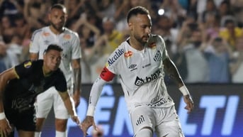 Bị chê hết thời, Neymar ghi bàn đầu tiên kể từ khi trở lại Brazil