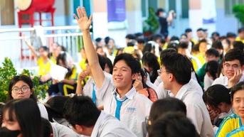 Thủ khoa có đi học thêm không?