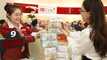 Nhiều ngân hàng tăng lãi suất tiền gửi tiết kiệm