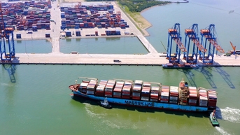 Ba Ria - Vung Tau ចាប់ដៃជាមួយ DP World ដើម្បីអភិវឌ្ឍគម្រោងតំបន់ពាណិជ្ជកម្មសេរី Cai Mep Ha