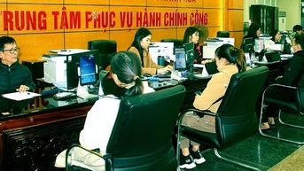 Thanh Hoa និង Ha Tinh បន្តចេញ និងផ្លាស់ប្តូរប័ណ្ណបើកបរជូនប្រជាជន។