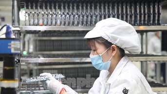 Bắc Giang ‘trải thảm đỏ’ đón nhân lực bán dẫn, có người nhận việc tặng ngay 1 tỷ